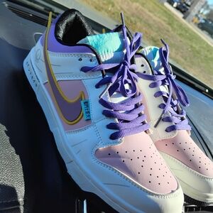 Nike Women's Purple and Pink Sneakers